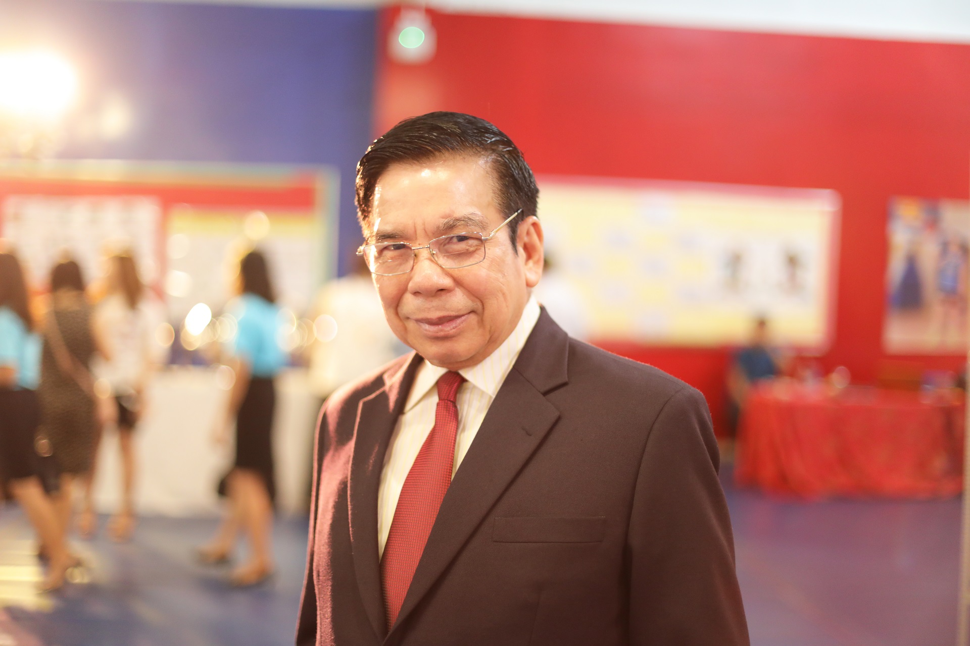 Tiến Sĩ Huỳnh Công Minh, Chủ tịch Hội đồng Sáng lập và Tổng Hiệu trưởng Hệ thống trường EMASI
