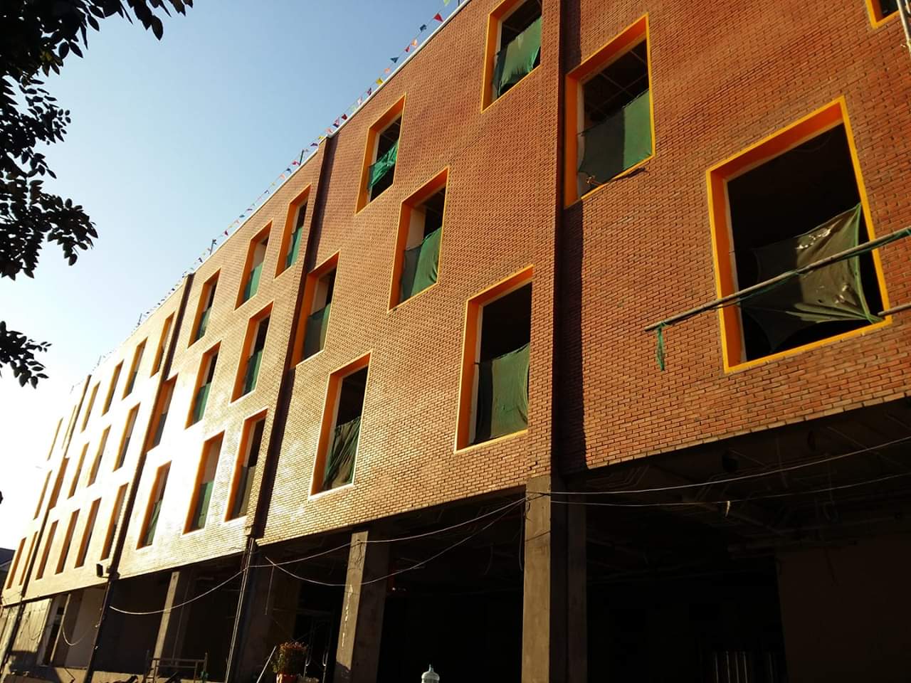 Cập Nhật Thi Công Ngôi Trường Tiên Phong EMASI Đến 25/3/2019